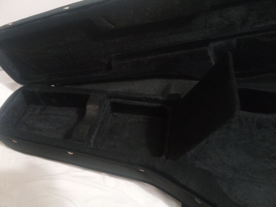 Caixa de Guitarra Dura