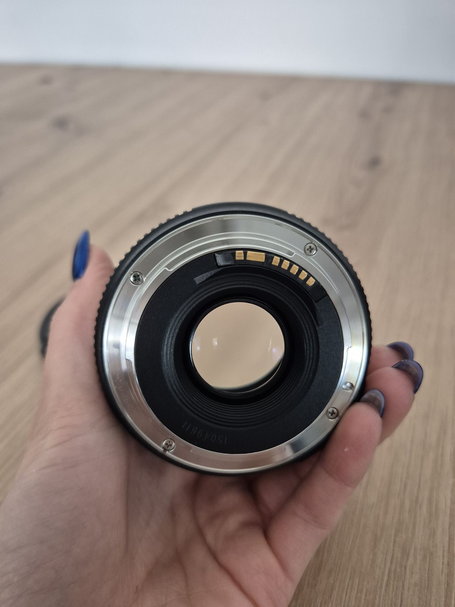 50mm f/1.8 YONGNUO