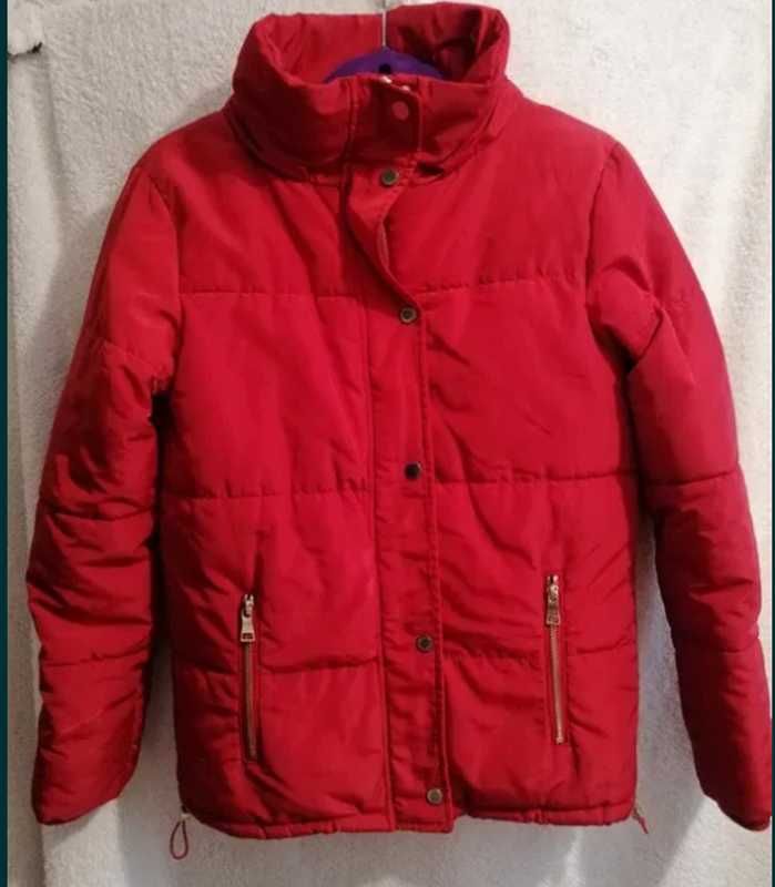 Зимняя, демисезонная красная короткая дутая куртка, р. s