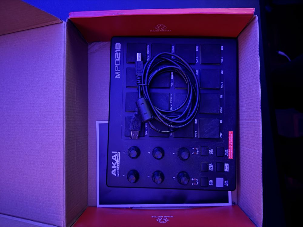 Akai MPD 218 Controlador DAW