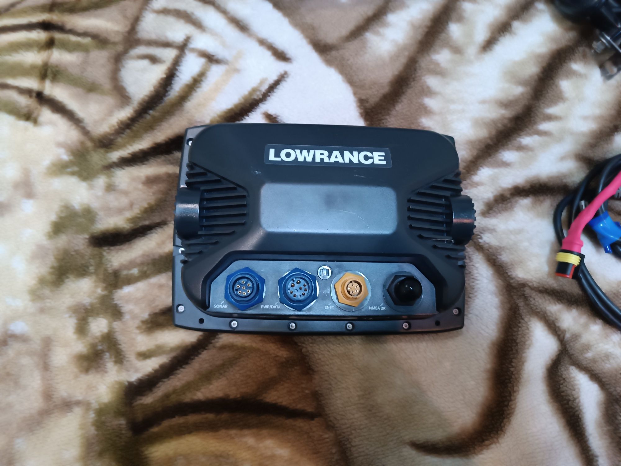 Эхолот Lowrance HDS7