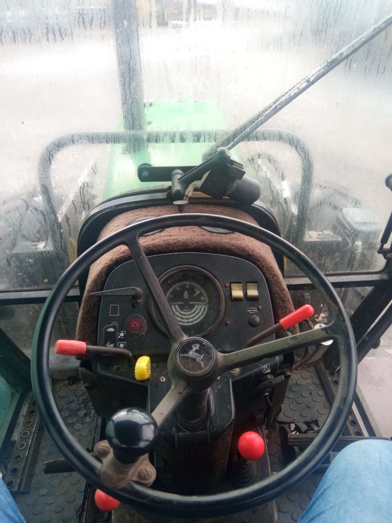 John Deere 2850 z adaptacją
