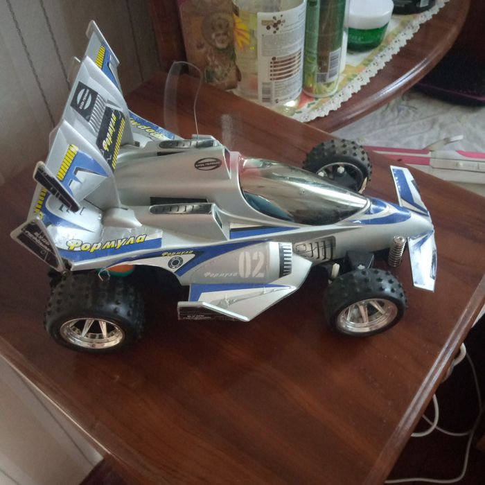 Машинка іграшка на пульту 32 см