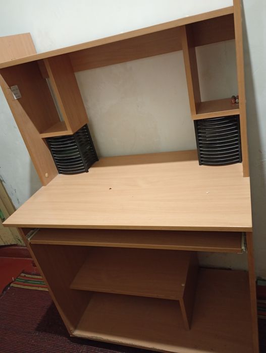 Стол ,продам,компьютерний  ,