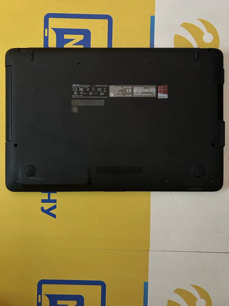 Asus R540L ноутбук