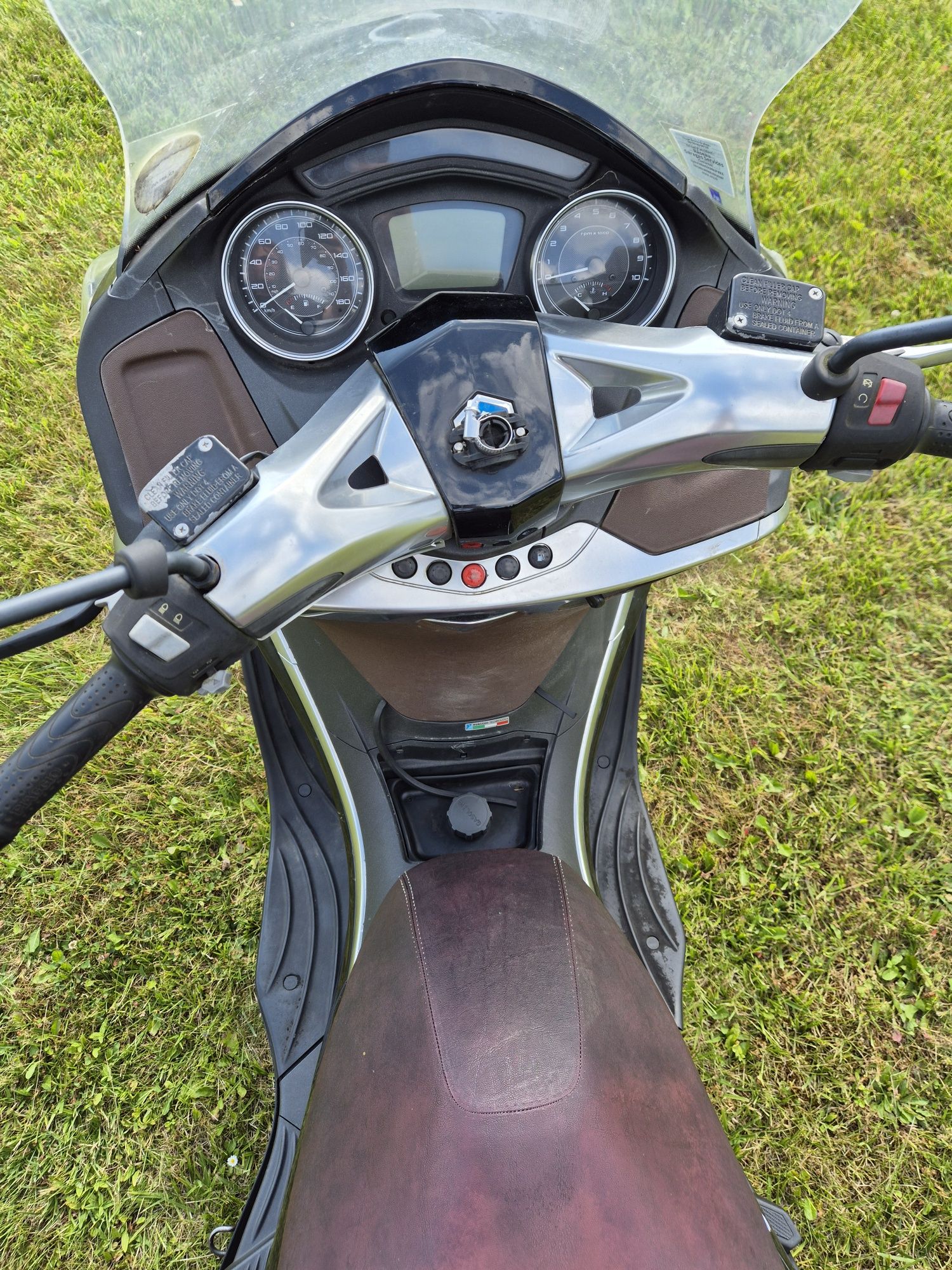 Skuter Piaggio X10 125