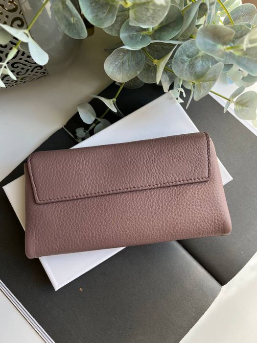 Жіночий шкіряний гаманець