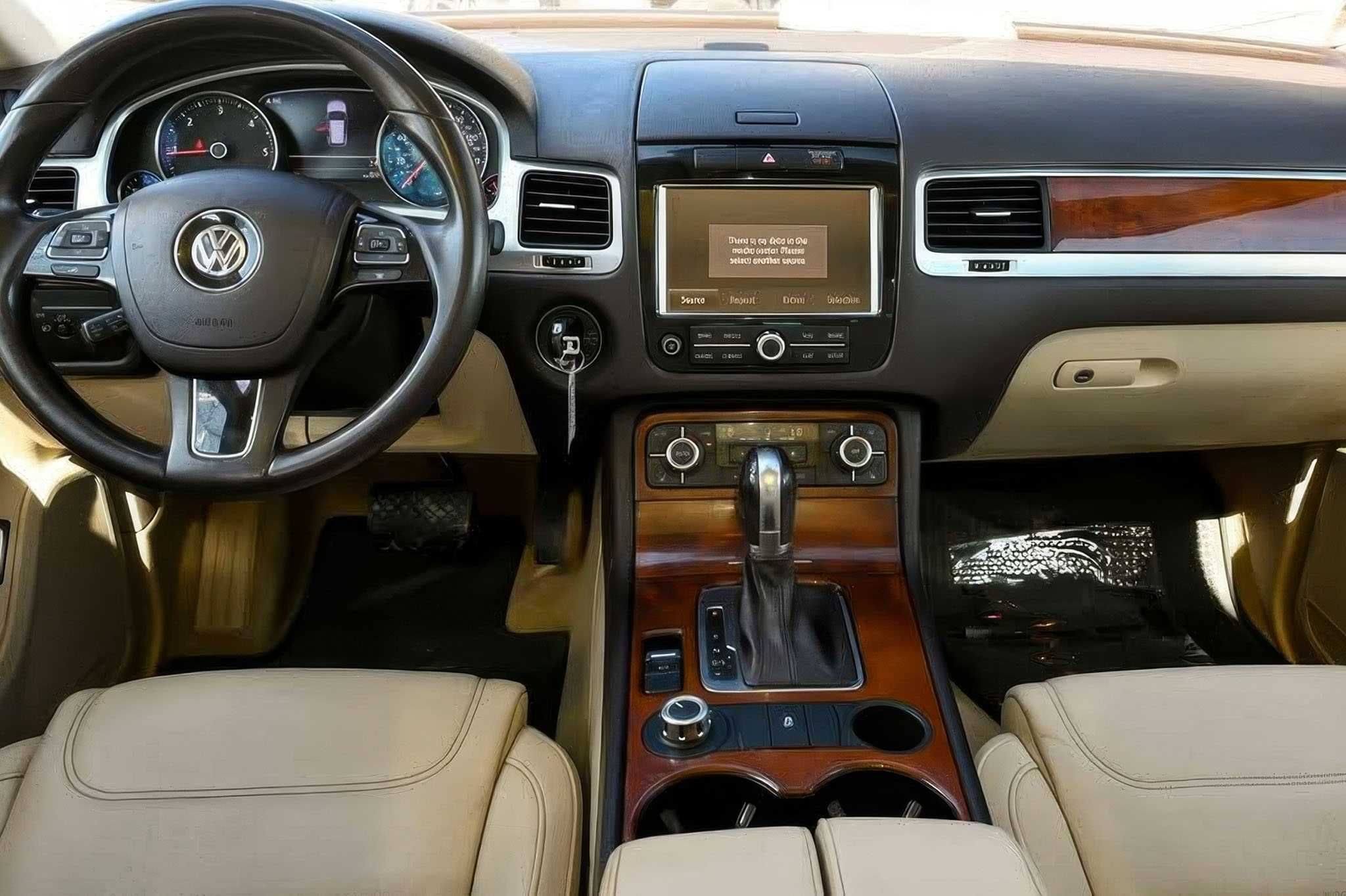 2013 Volkswagen Touareg TDI Sport
