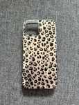 Case/etui panterka iphone 13