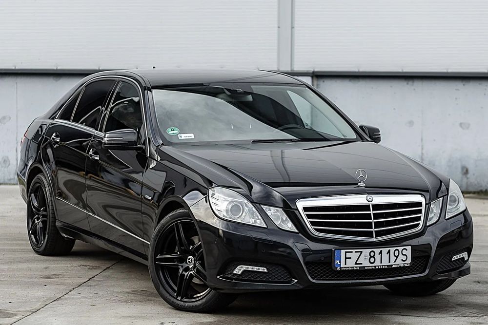 Mercedes-Benz Klasa E 200 CGI Avantgarde • Automat • Limuzyna (Sedan)