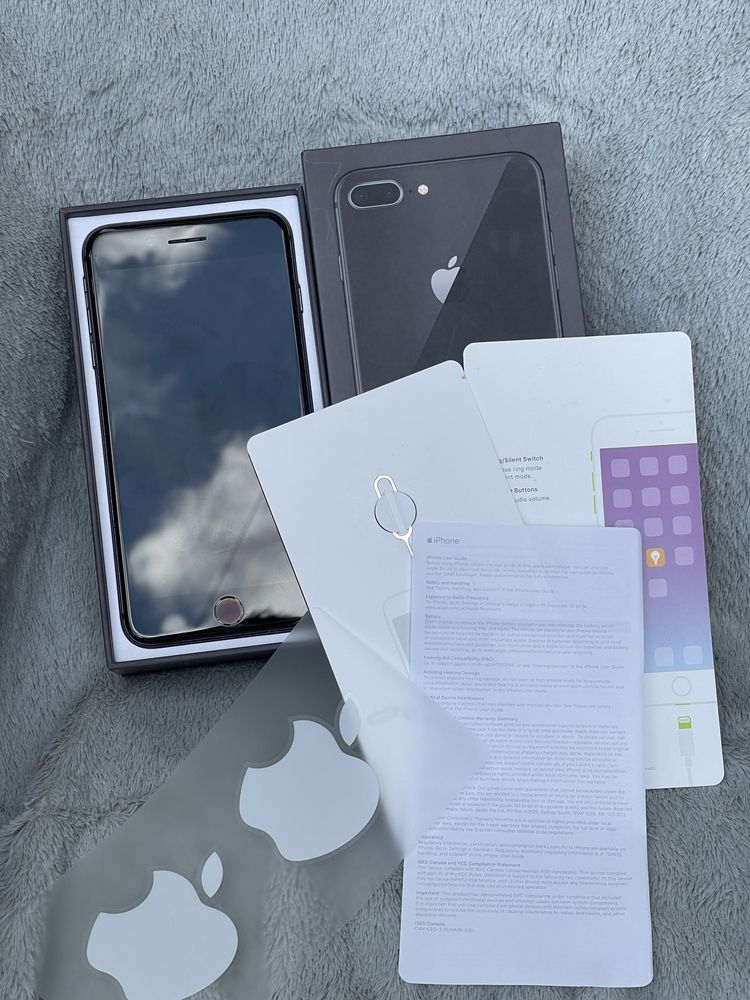 iPhone 8 Plus | 64GB | Desbloqueado