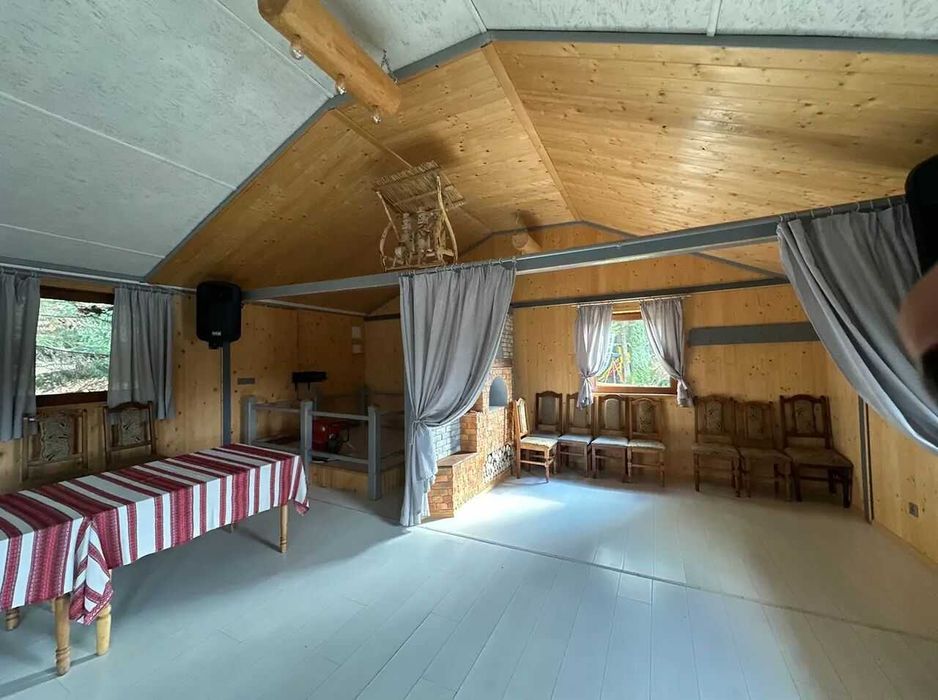 Продаж унікального Відпочинкового комплексу На Озерах