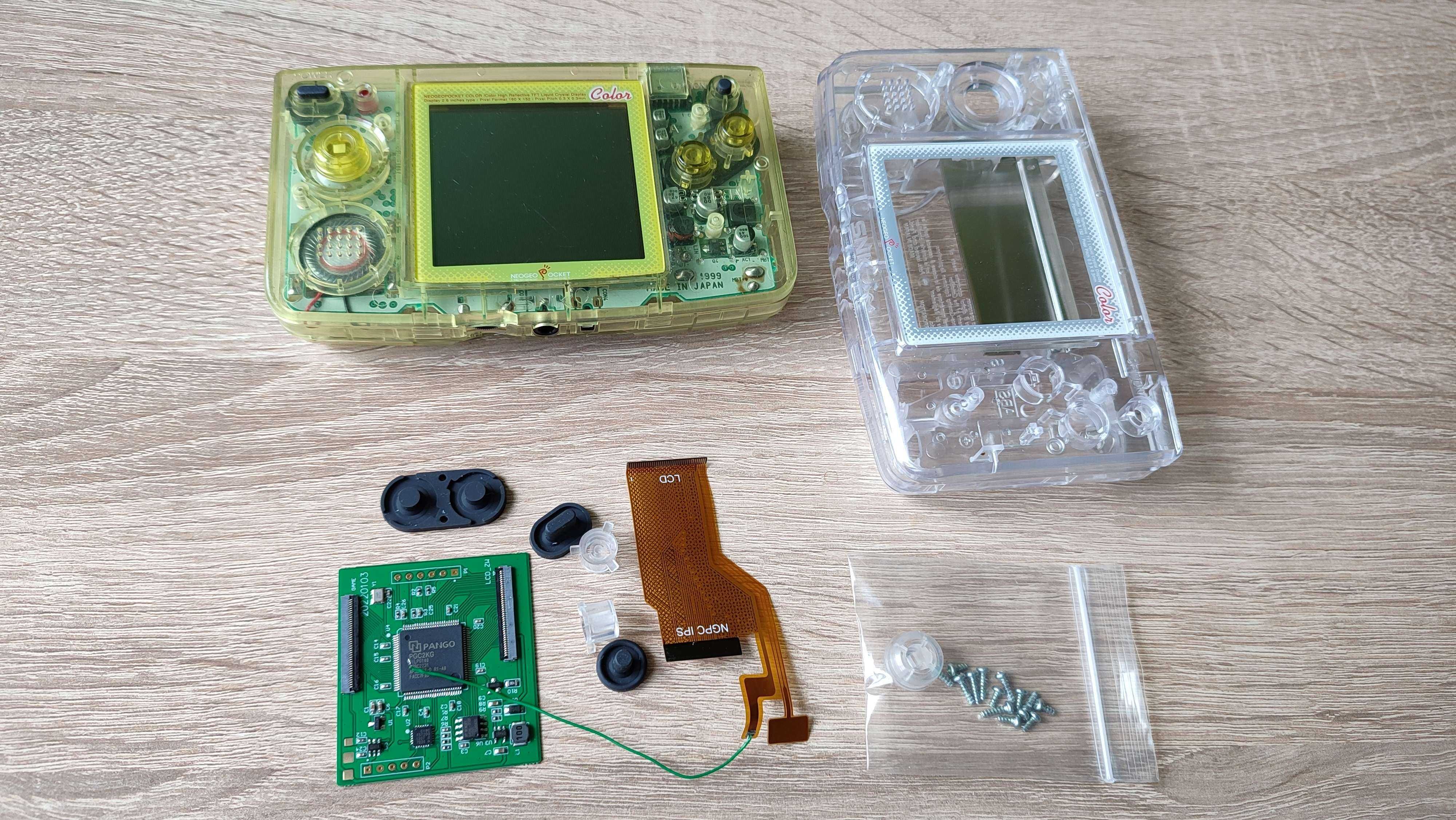 Neo Geo Pocket Color (NGPC) slim + nowa obudowa + części do modowania