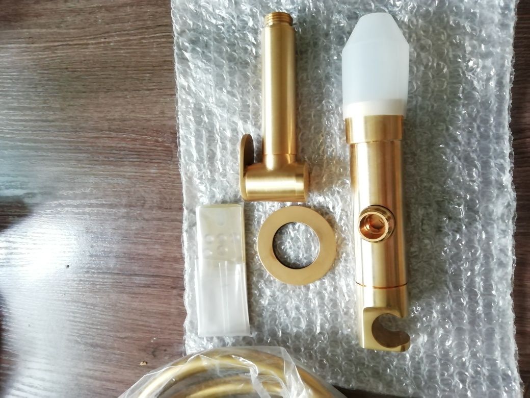 Продам гигиенический душ.