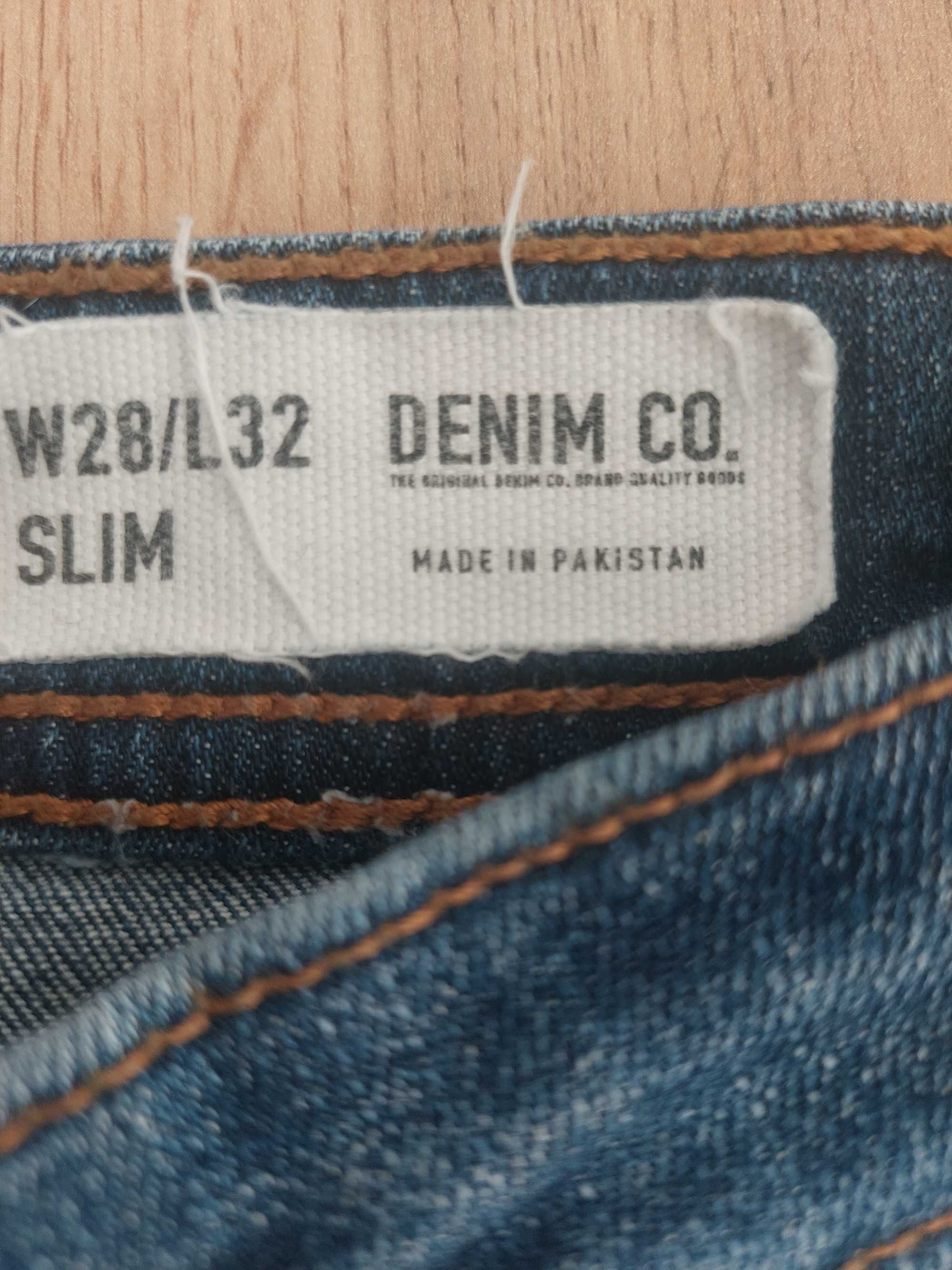 Jeansy granatowe slim W28/L32