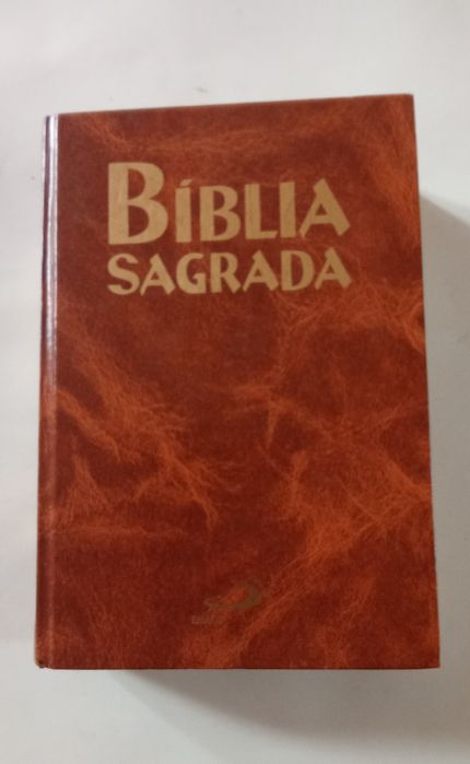 Vendo livros variados de distintos autores