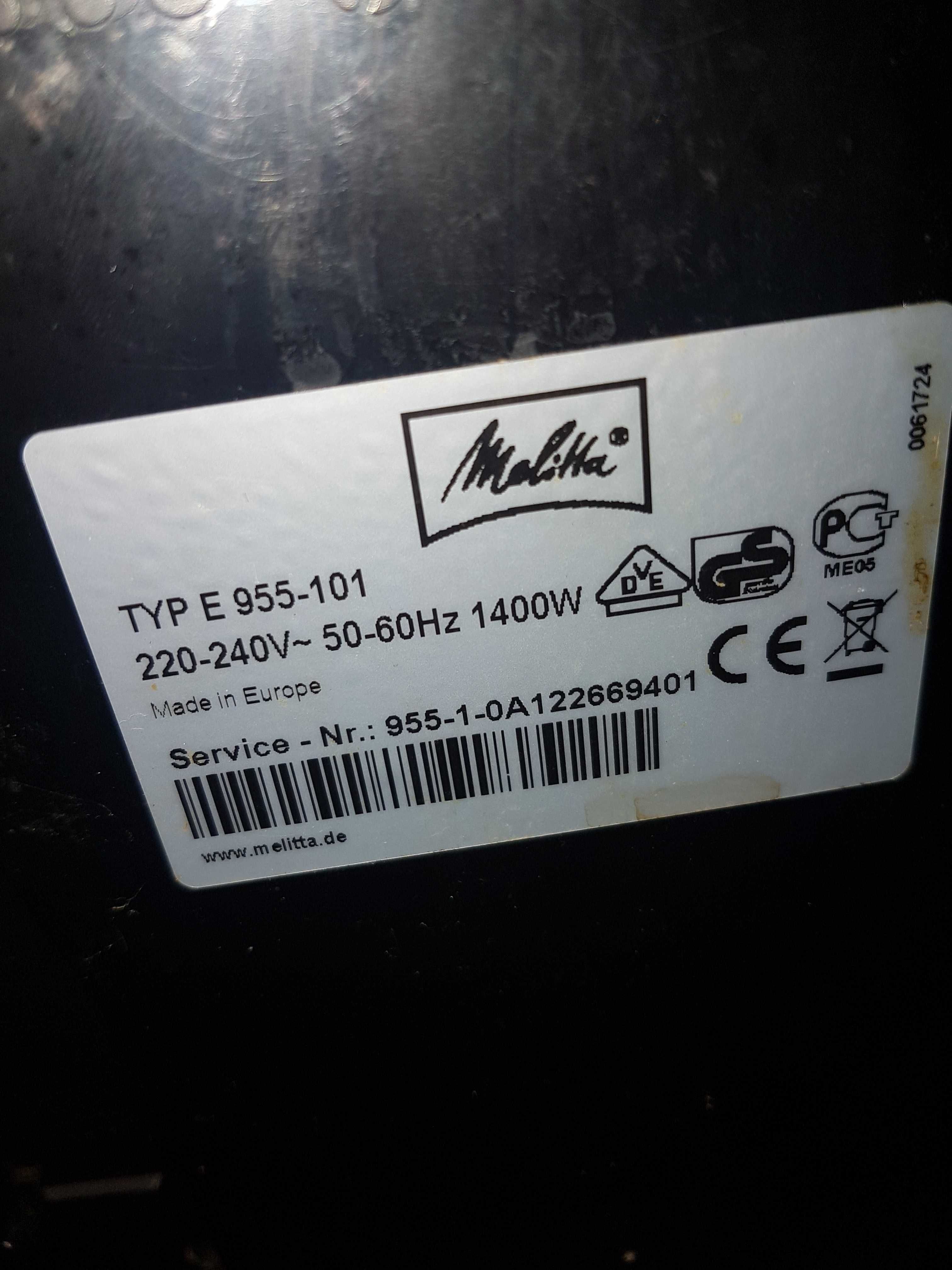 Ekspres ciśnieniowy do kawy MELITTA typ E 955-101