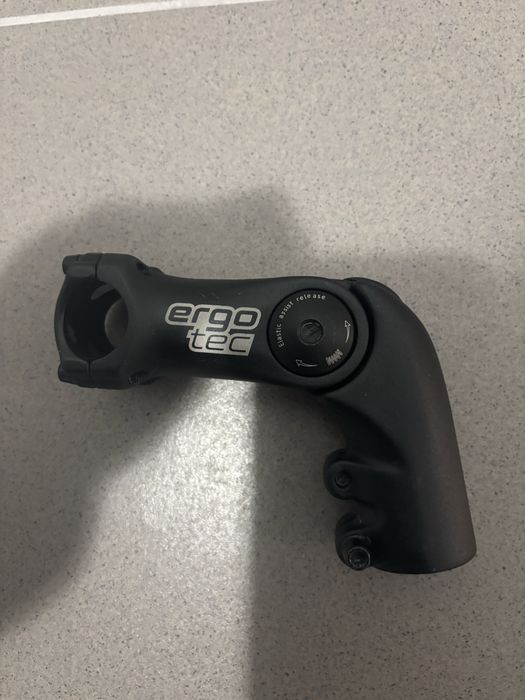 Mostek regulowany Ergotec 25,4 - 90 lub 110 mm