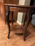 Mesa de apoio oval