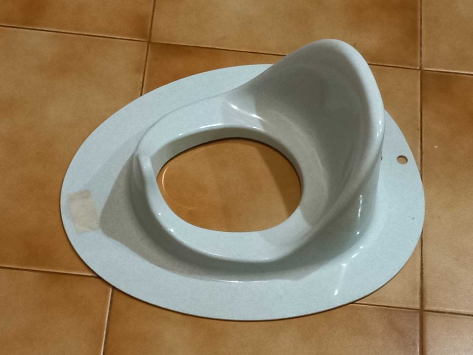 Mictorio Infantil e adaptador de sanita novo