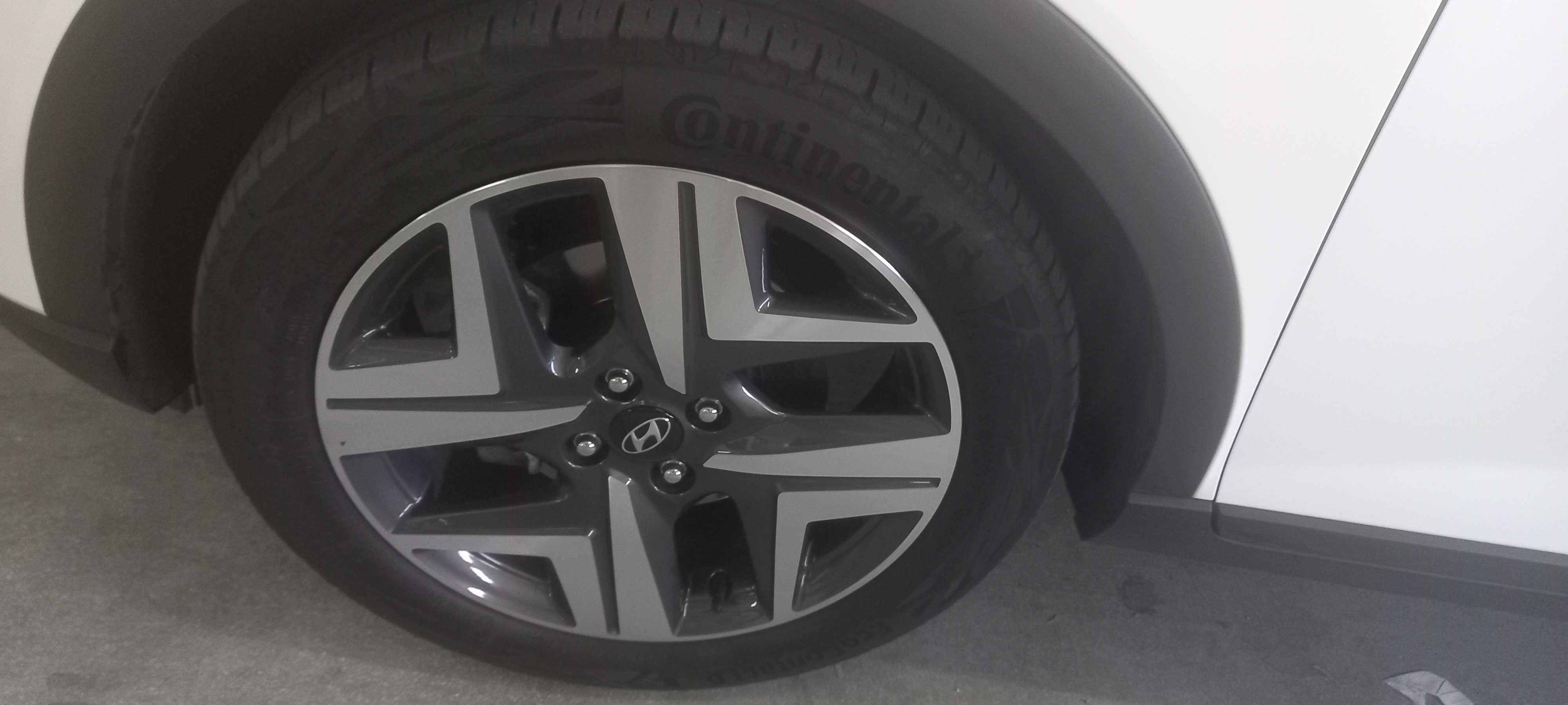 Hyundai Bayon nov 2023 caixa automática