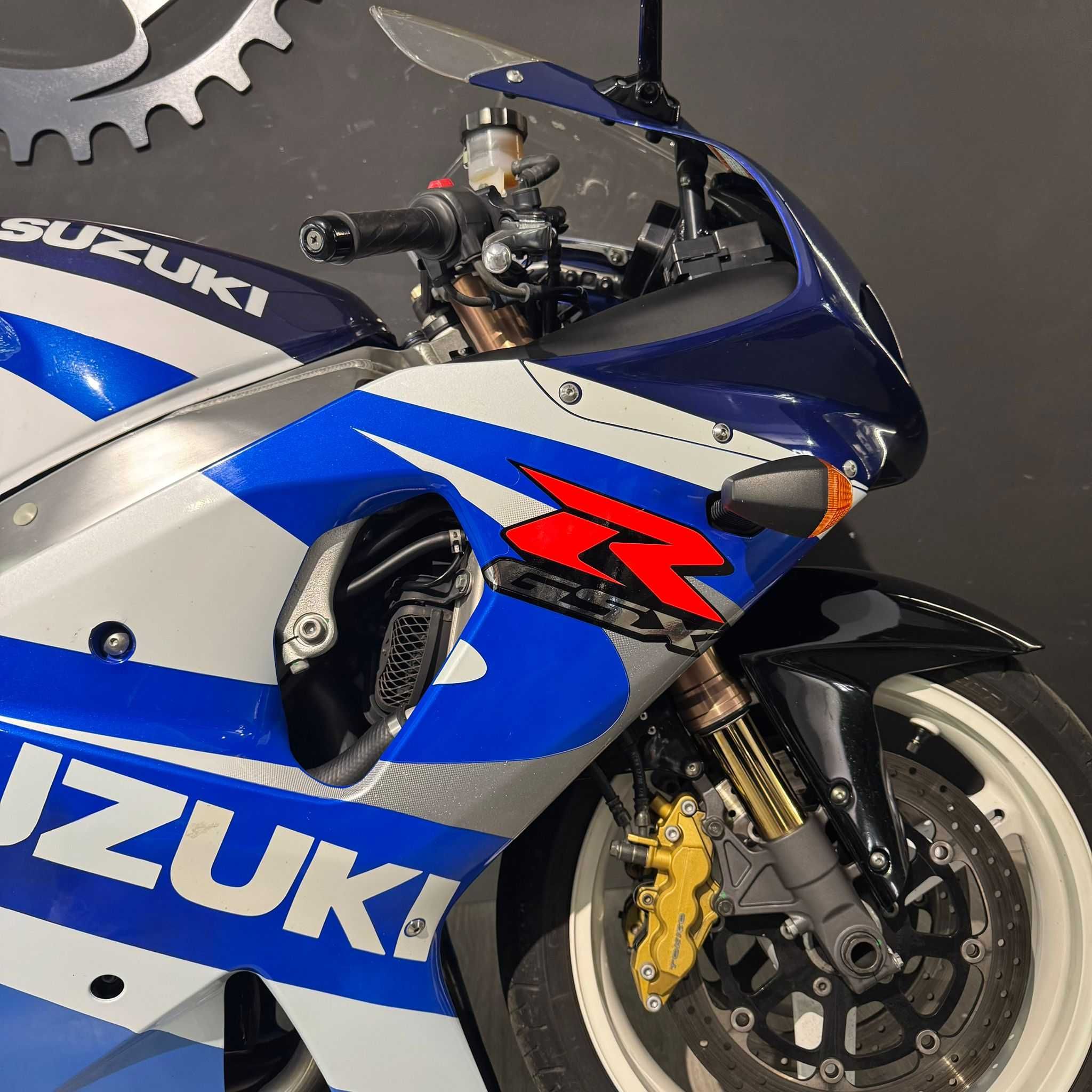 SUZUKI GSX-R1000 K1 2001