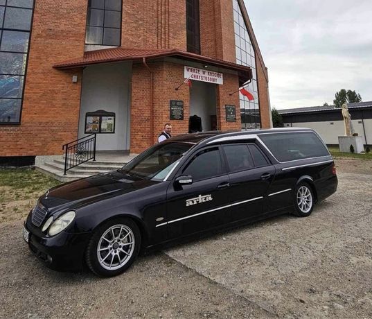 Karawan pogrzebowy Mercedes INTERCAR