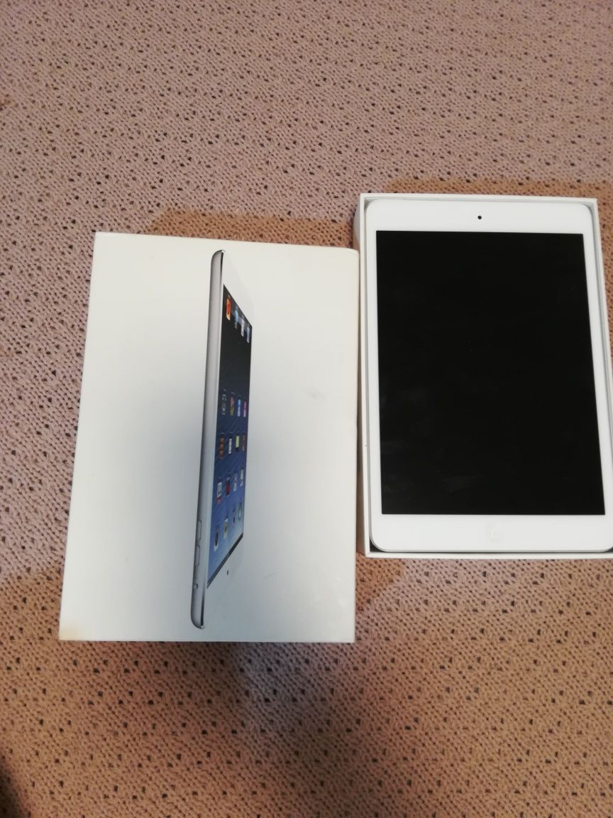 Продам iPad mini