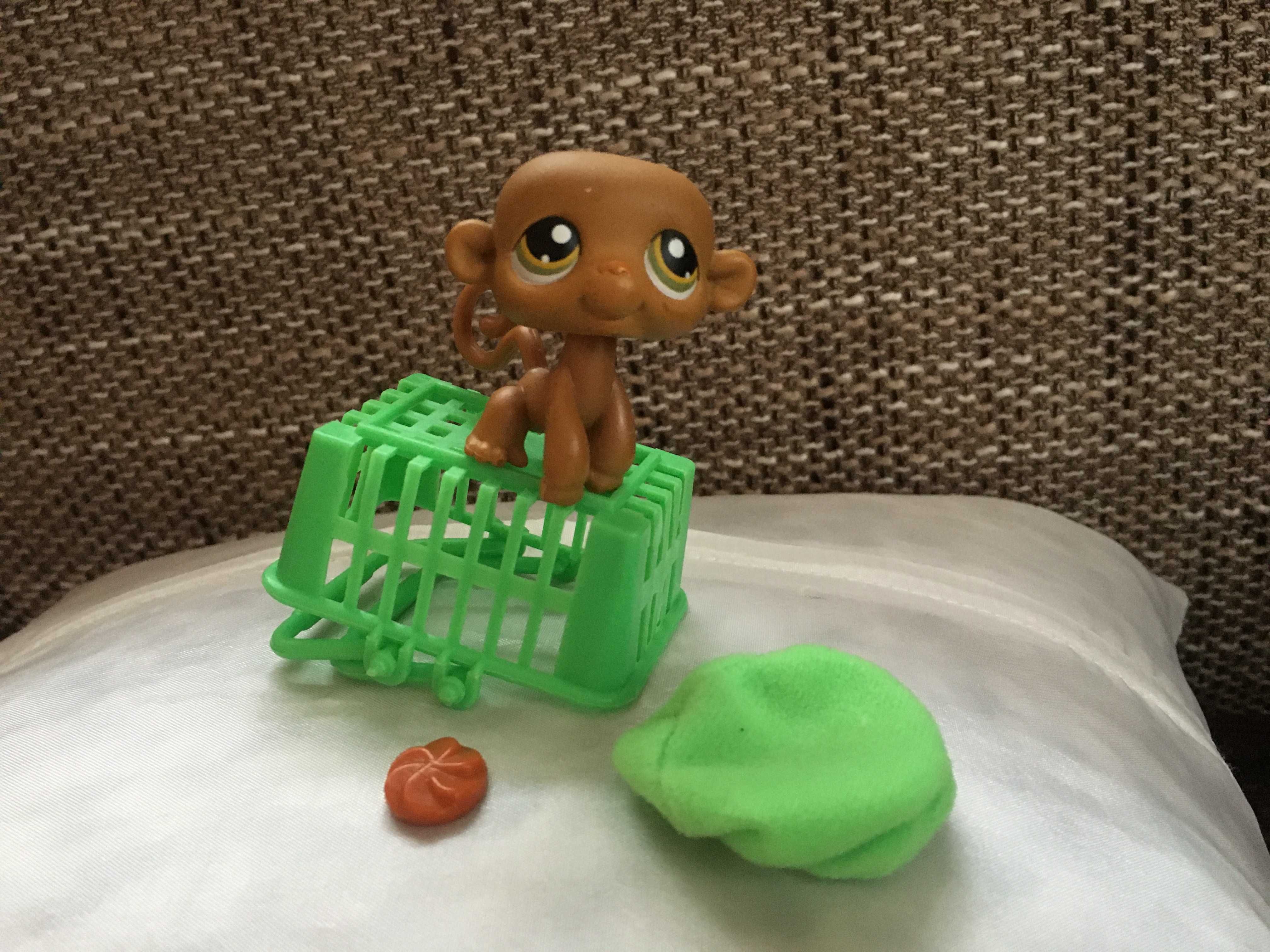 Figurka Littlest Pet Shop LPS małpka #267 + czapka, ciastko