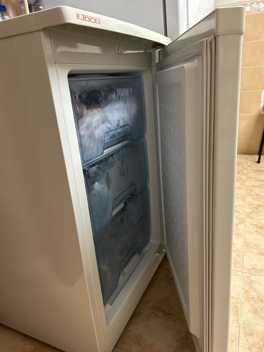 Vendo arca frigurifica de gavetas Jocel.