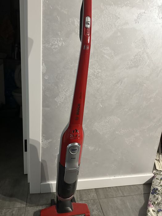 Продам на запчастини пилесос Bosch Zoo'o ProAnimal