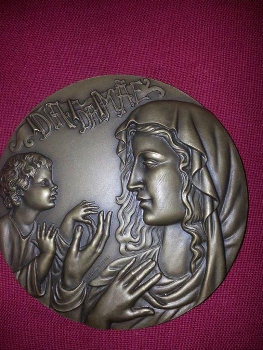 Medalha bronze comemorativa Dia da Mãe (anos: 1985, 88, 93, 2008 )