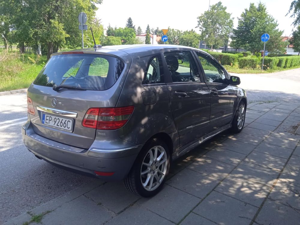 Mercedes B class