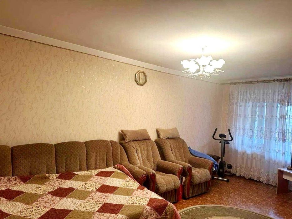 Продам 2-к квартиру 69 кв.м, 3/9 эт, ул Парковая (3-230-586 ОФ)