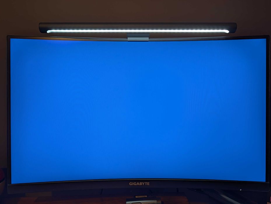 Monitor Curvo Gigabyte G27QC VA 27" QHD 1440p 165Hz FreeSync