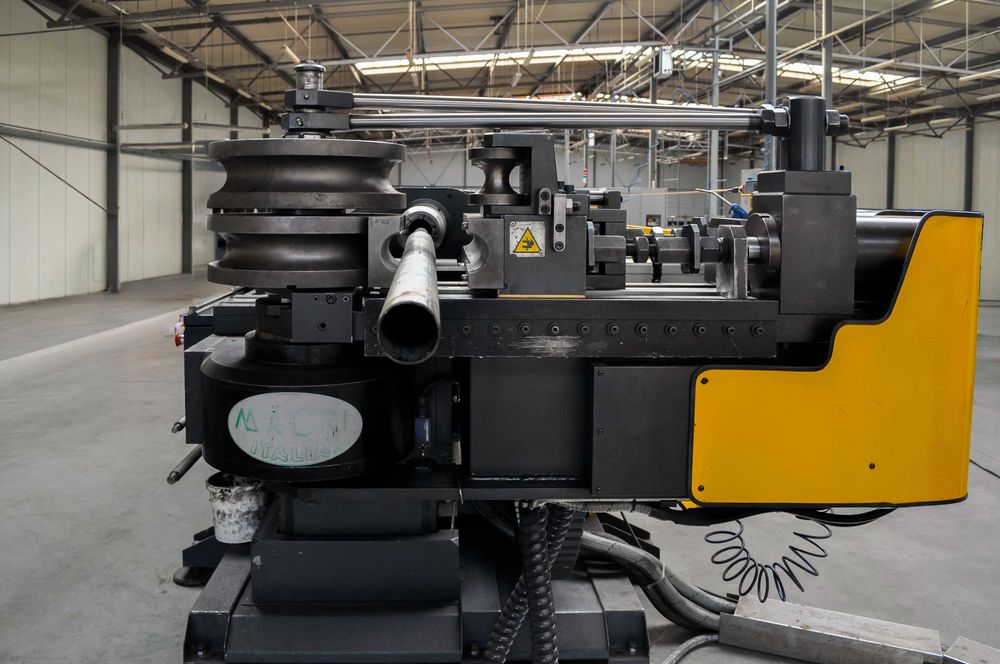 Giętarka CNC Provar 5-90 U-D – użyteczna długość robocza 4500 mm