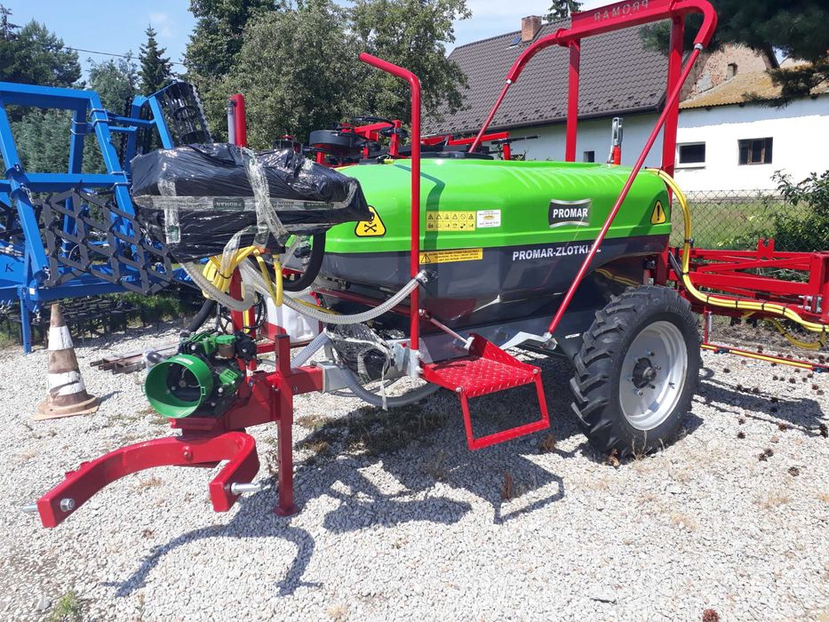 Opryskiwacz 1200l   Promocja