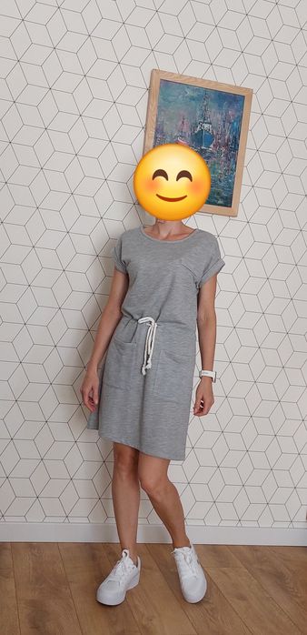 Sukienka szara dresowa Reserved r.xs
