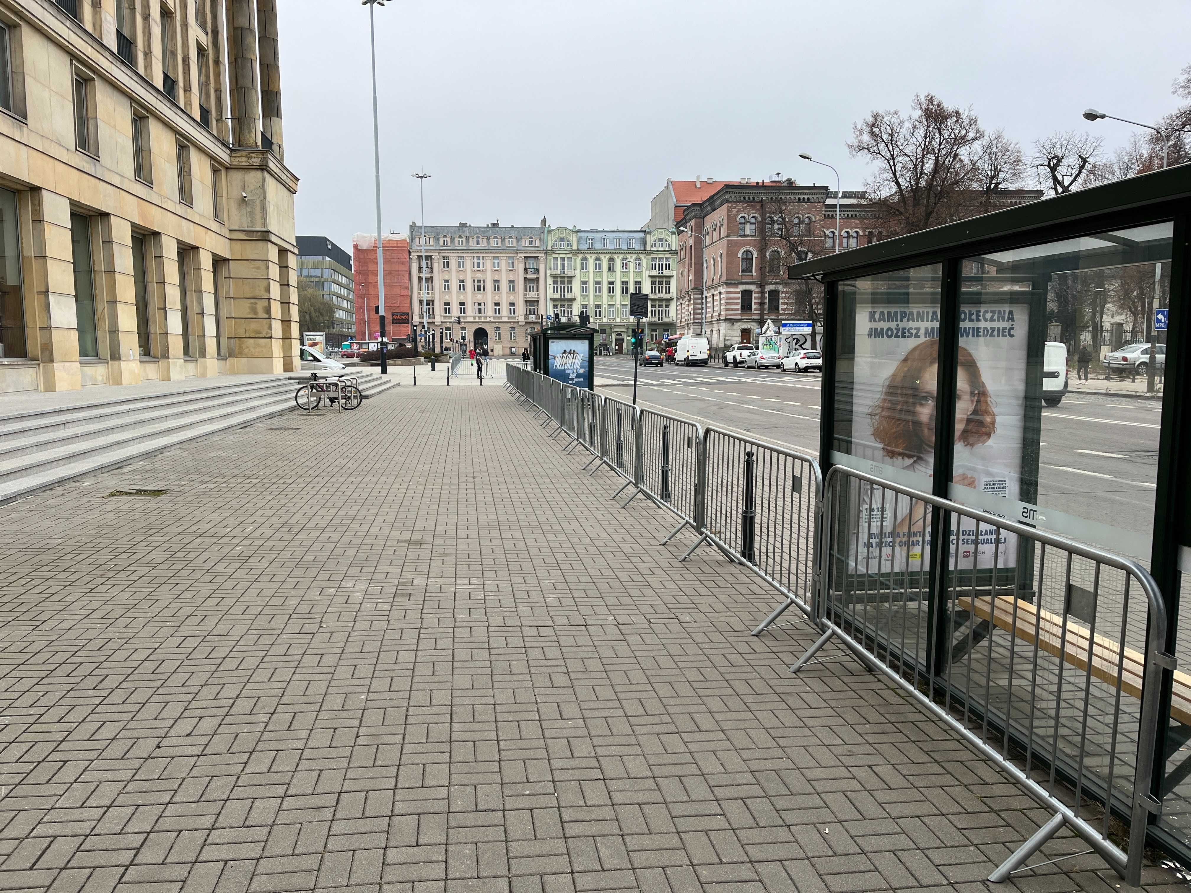 BARIERKA Tymczasowa Imorezowa PRZESTAWNA U 20 Koncertowa Eventowa