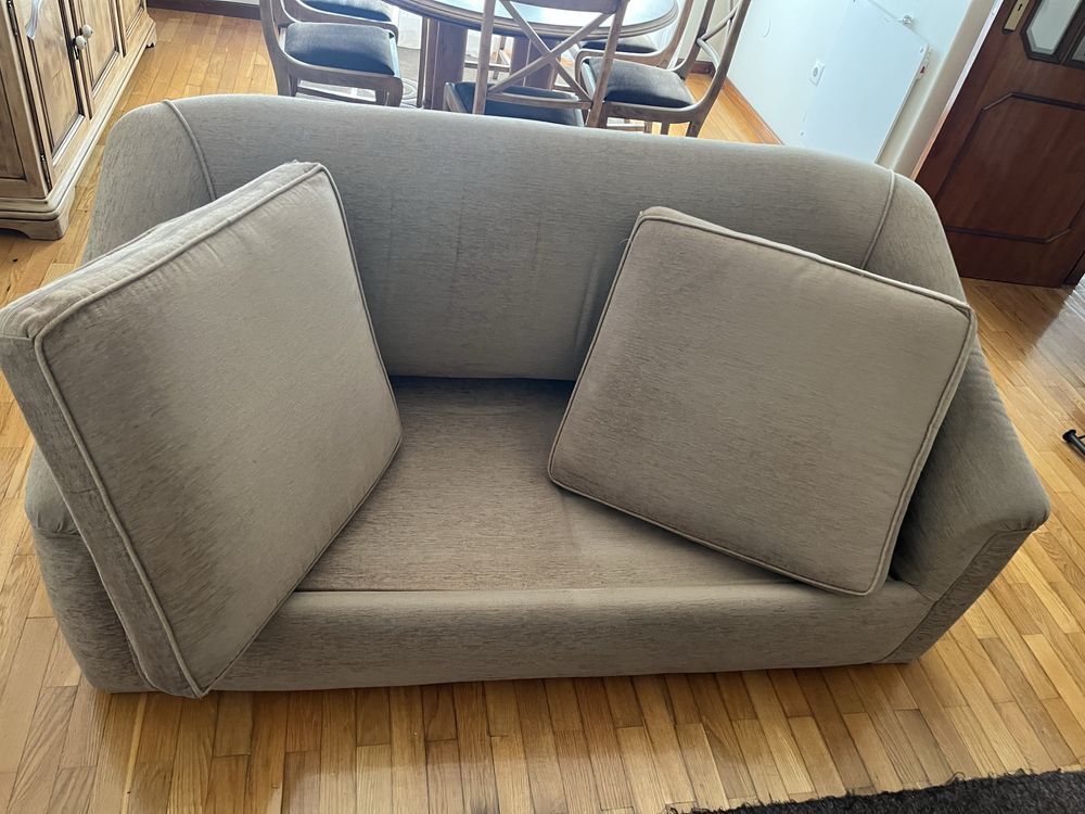 2 sofas tecido bom estado