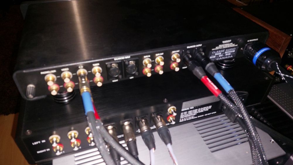 Classe cp- 45   z pilotem     . przedwzmacniacz zbalansowany , xlr ,