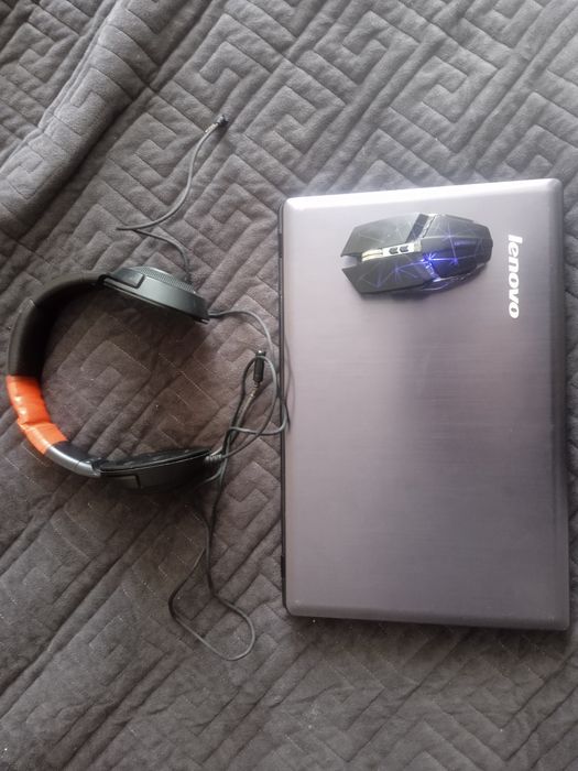 Ноутбук Леново z580 +навушники  та  мишка що світиться