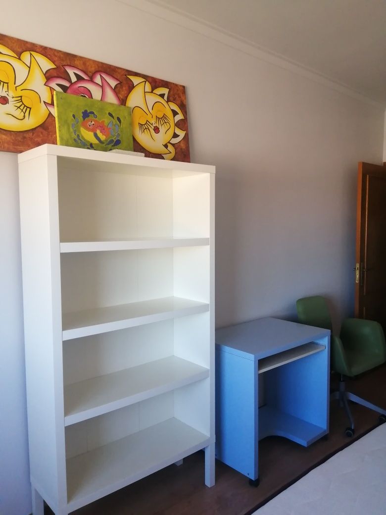 Alugo quarto a rapariga