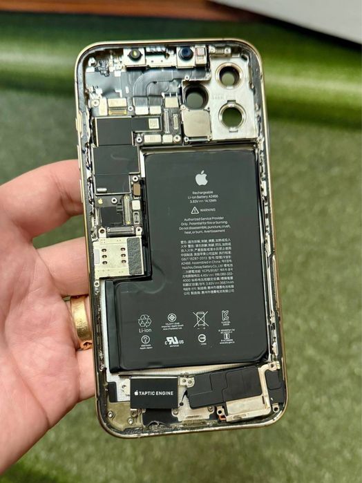 Продам iphone 14 max