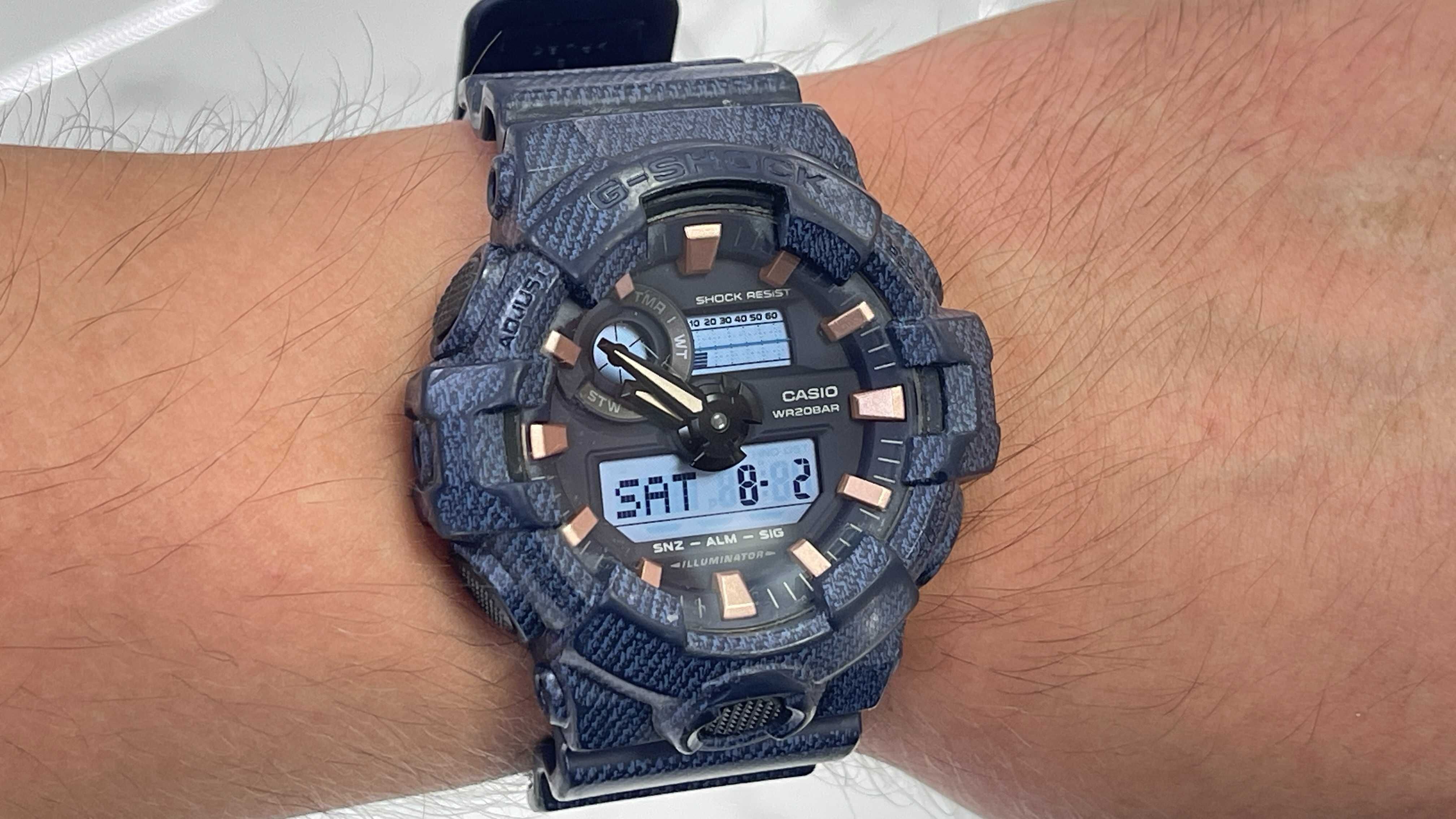 Zegarek Casio G-Shock GA-700DE