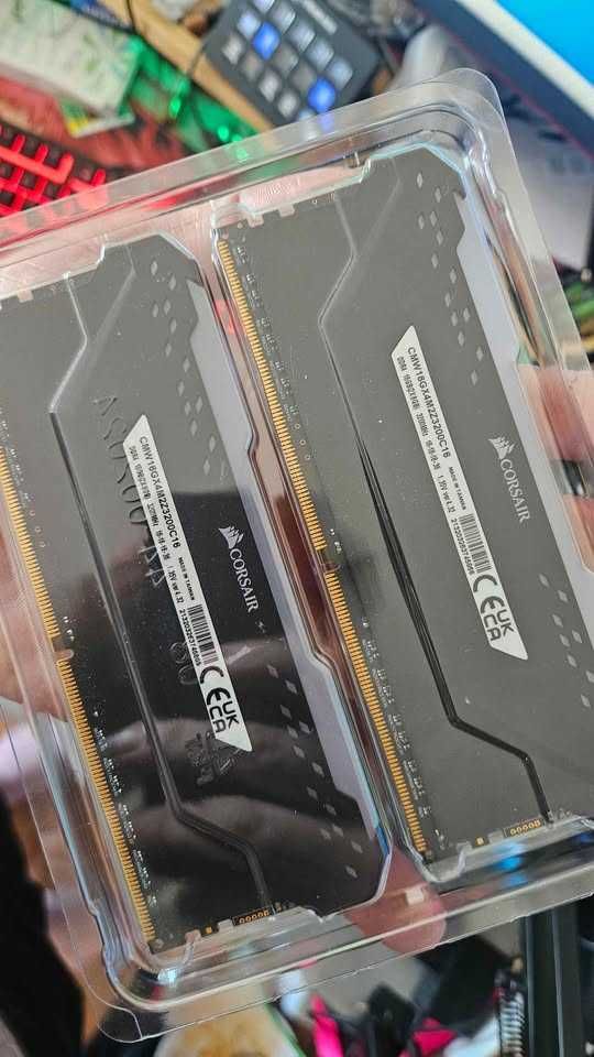 RAM Corsair 16GB Vengeance RGB Pro 2x 8GB DDR4 3200MHz