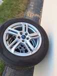 Hankook Kola, alufelgi z oponami 205/60/16 tpms ford