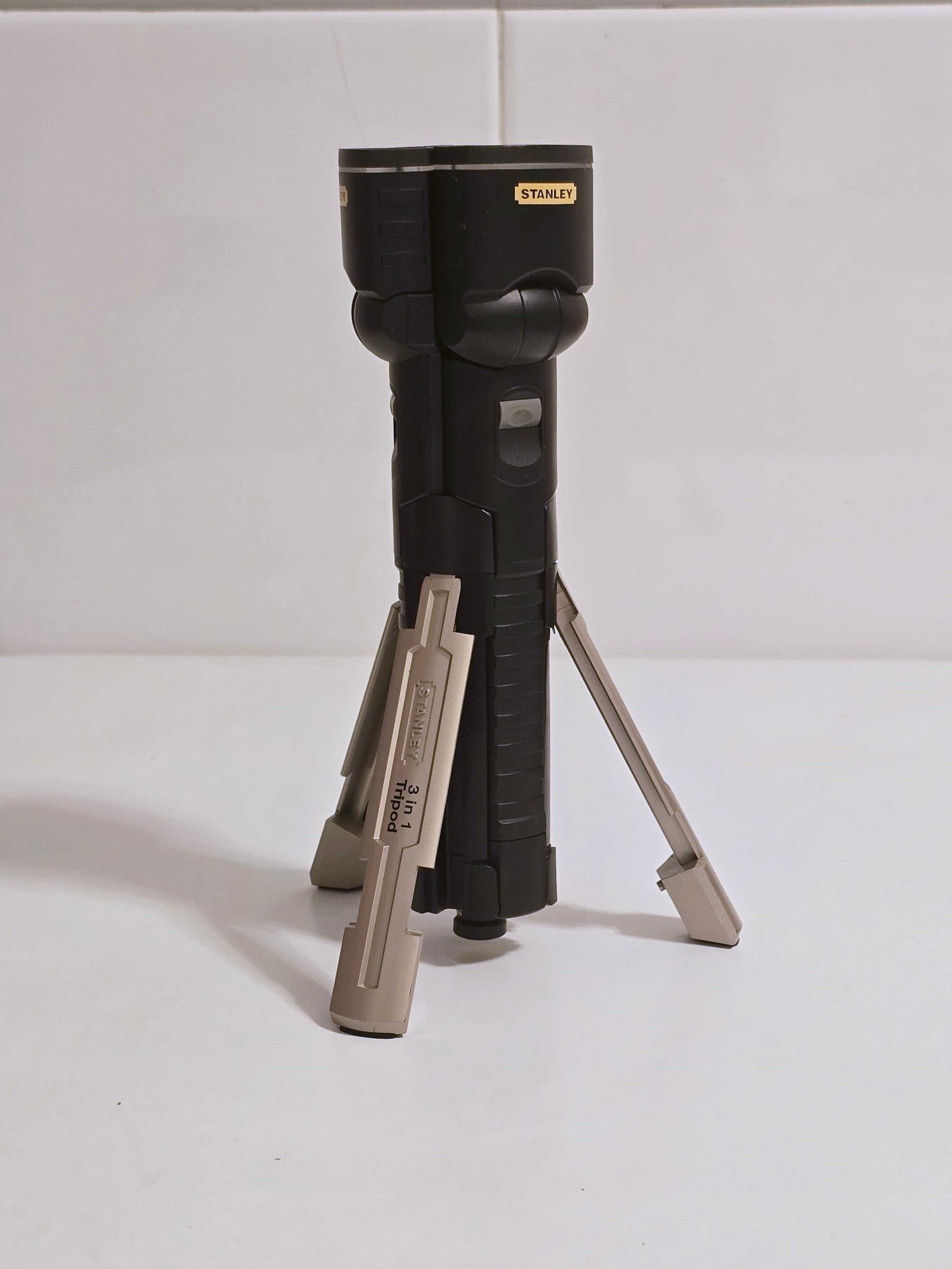 Lanterna tripla com tripé Stanley Tripod 3 in 1