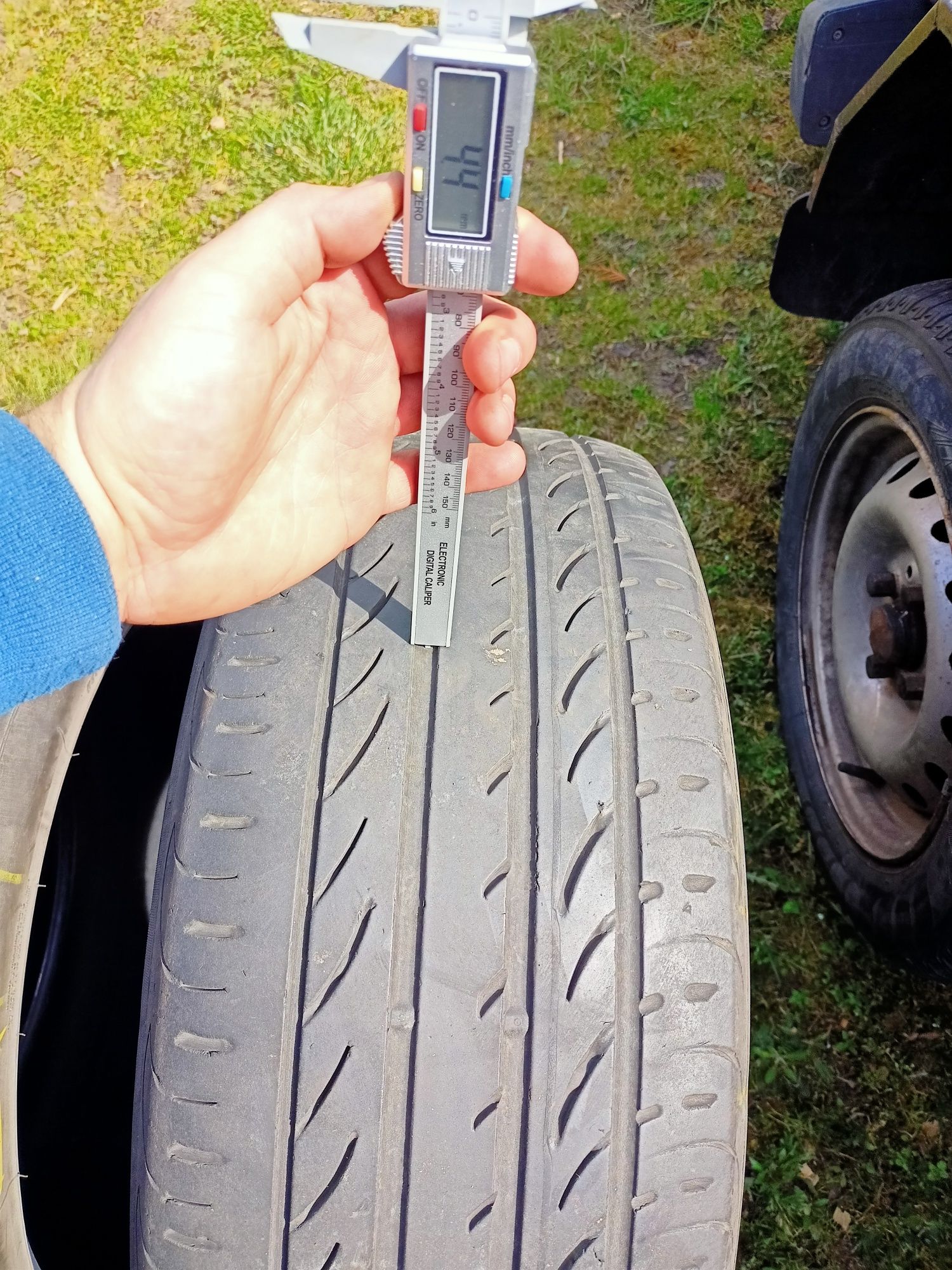 Pirelli 225/50/17 - za free