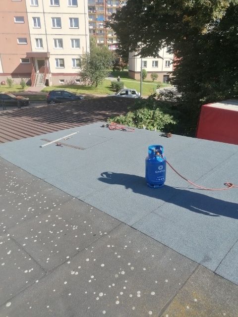Papa termozgrzewalna krycie papą naprawa dachów